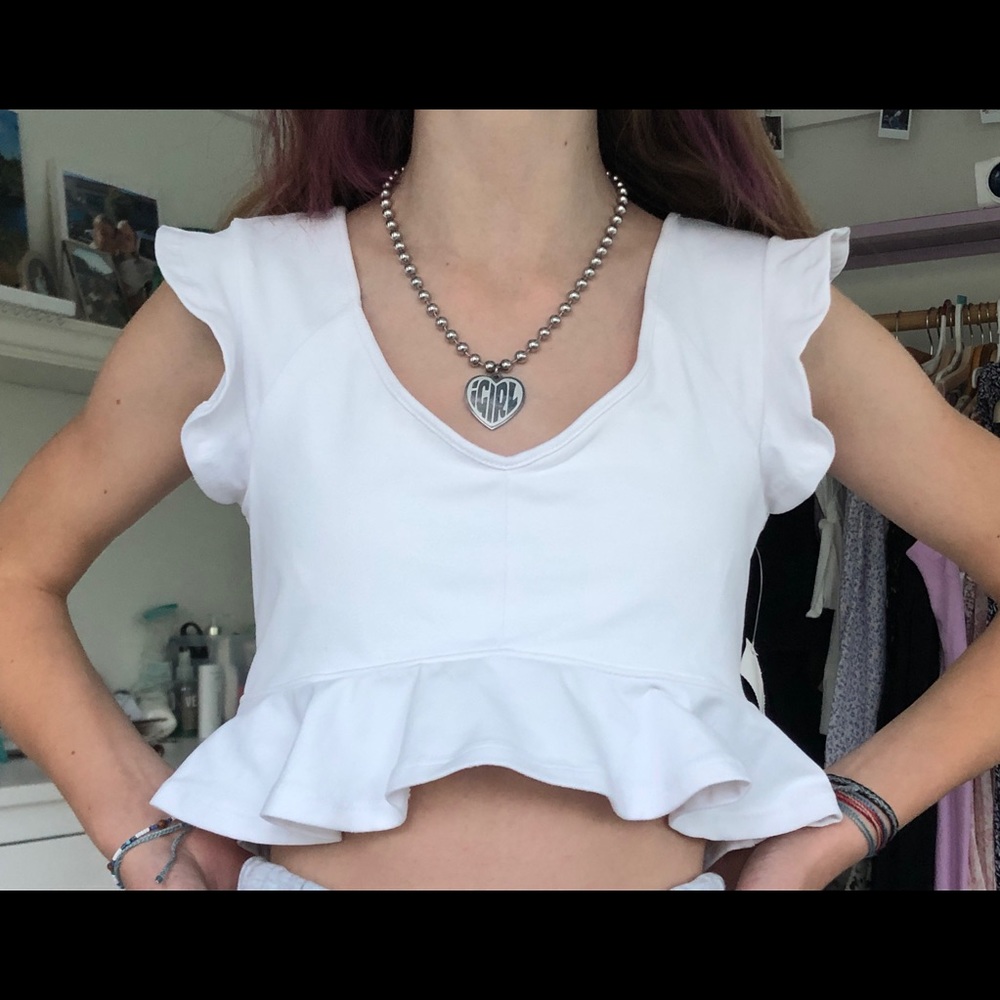 Stretchy white crop top